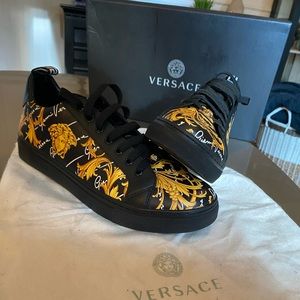 Mens Versace medusa Sneaker